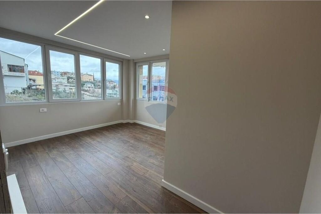 Appartamento - In Affitto - Sauk i Ri, Tirana