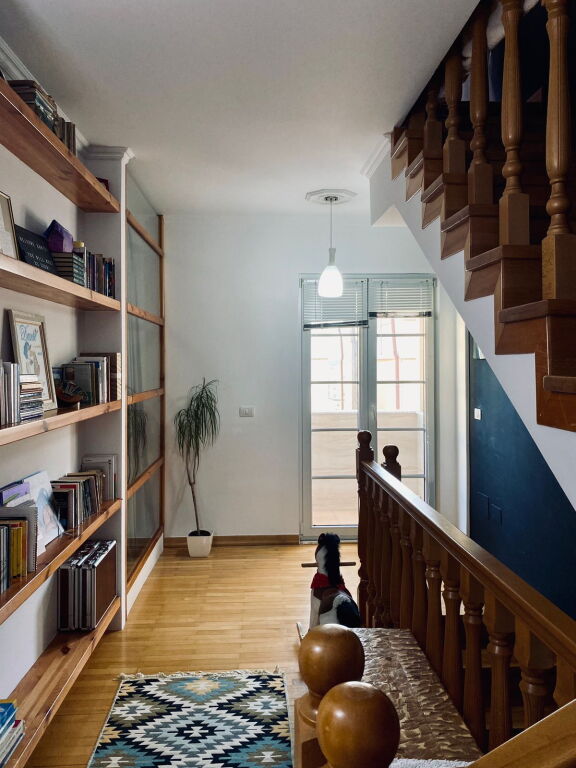 Vile 3-kateshe me qera prane Rruges se Elbasanit (ID BV22327)​ Tirane