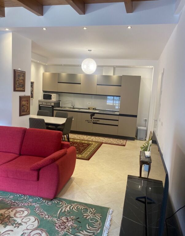 APARTAMENT ME QERA 3+1 SELVIA 150.000 LEKE 