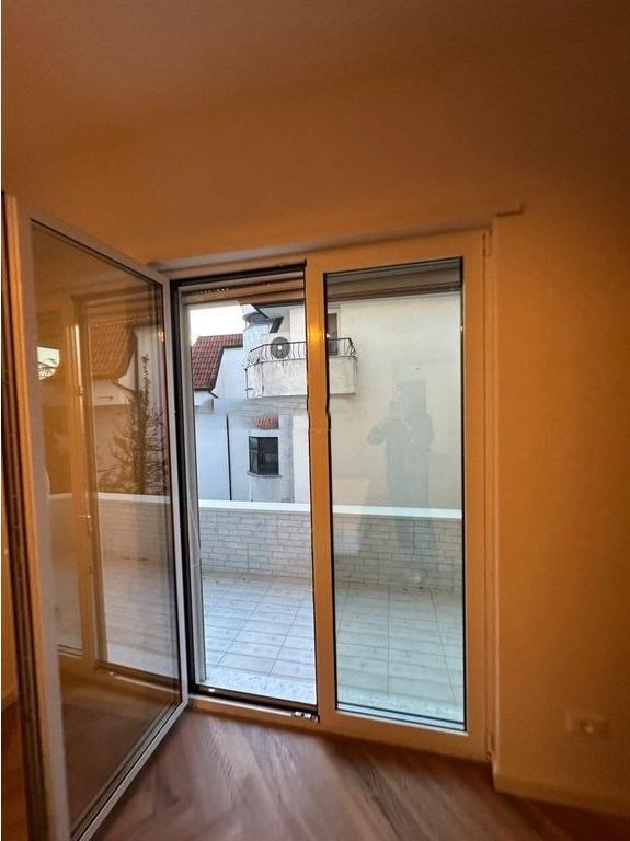 Ulet cmimi! Apartament per qira 2+1+2, Tek Vilat e Arabit, Fresk