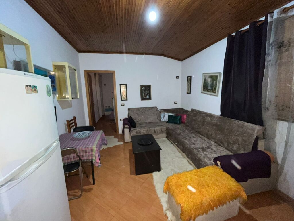 Apartament 2+1 me qera tek Shkolla e Baletit