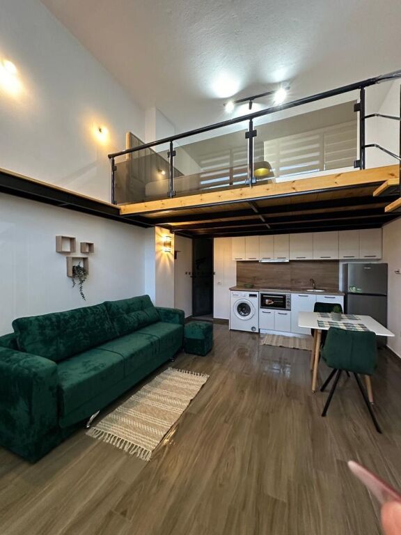 2 GARSIONERE ME QERA RRUGA DURRESIT 100.000 LEKE