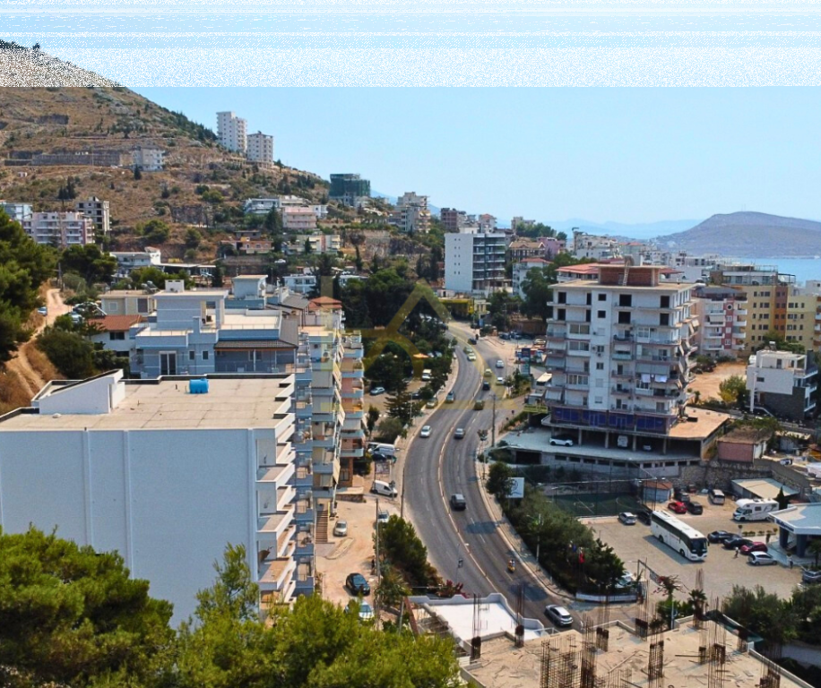 Shitet Apartament me Pishinë Private – Sarandë