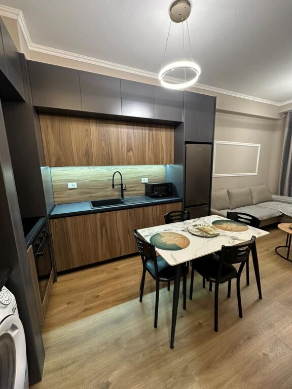 🏡 Appartamento in affitto 1+1 – Residenza Kadiu, Ali Demi