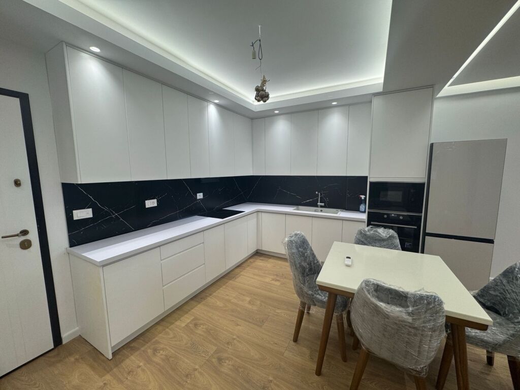 Apartament 2+1 me qira ne Vlore,  te Golden Gym