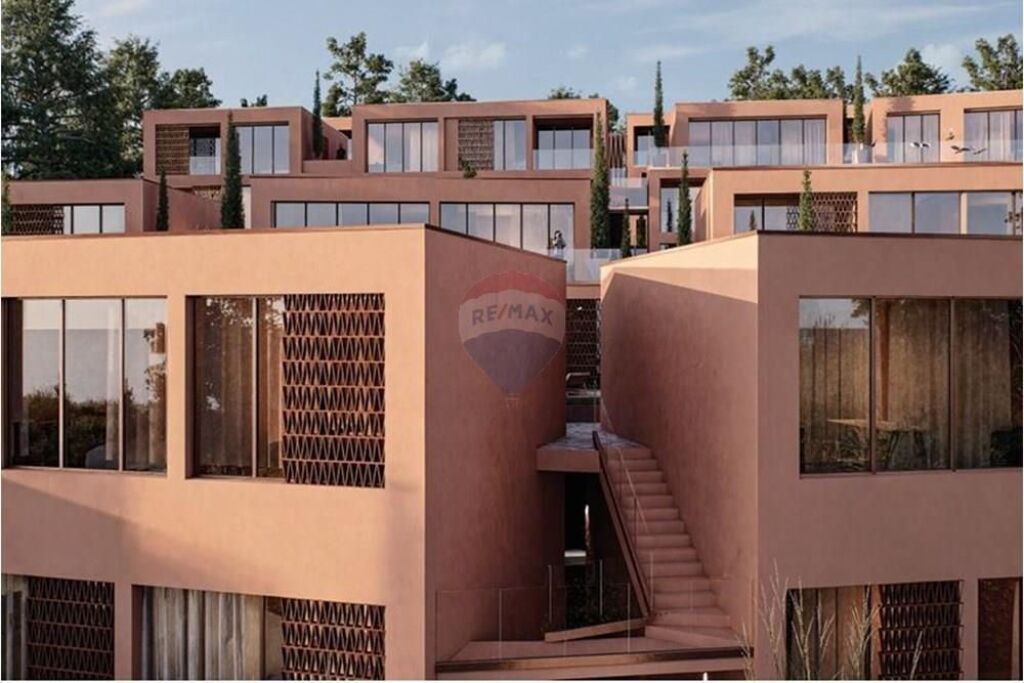 🏨 Hotel in Vendita a Palase