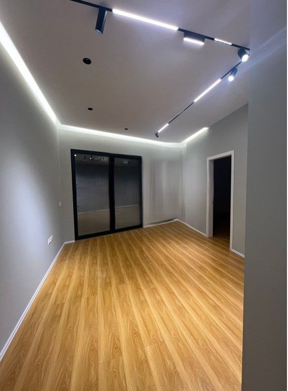 ISH UET, TE SHKENCAT SOCIALE JAPIM AMBJENT ZYRE!