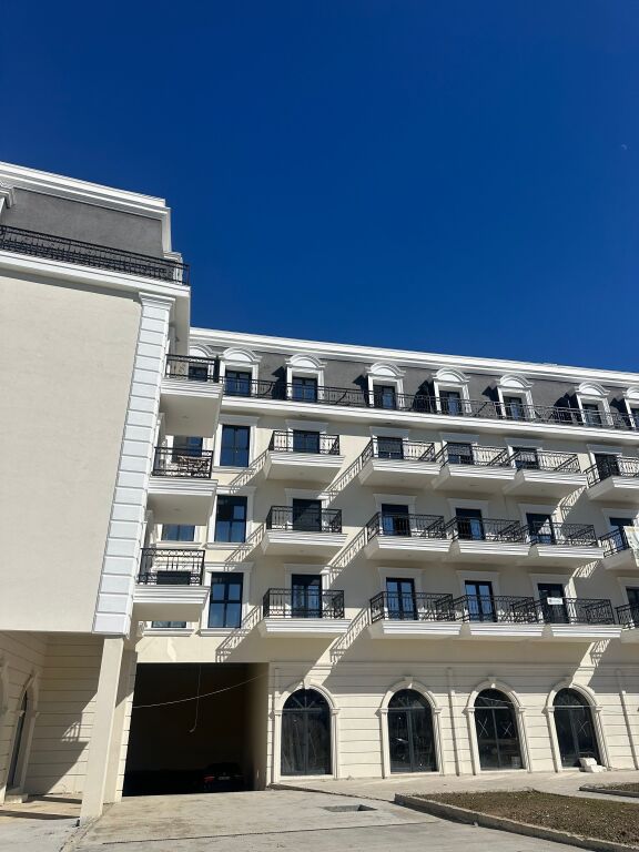 Apartament ne shitje 2+1+2 te Porta Re