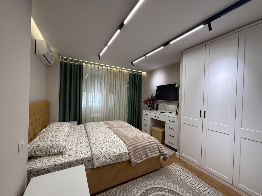 🏠 Jepet me qira Apartament 1+1+Bllk 📍Kopshti Zoologjik💶 Çmimi: 85.000 Leke/muaj🏢Kati i 1 banim | Pallat me ashensor