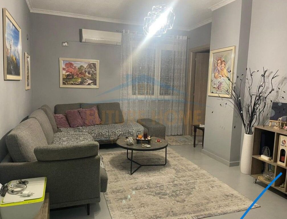 Shitet, Apartament 2+1, Misto Mame, Tirane.