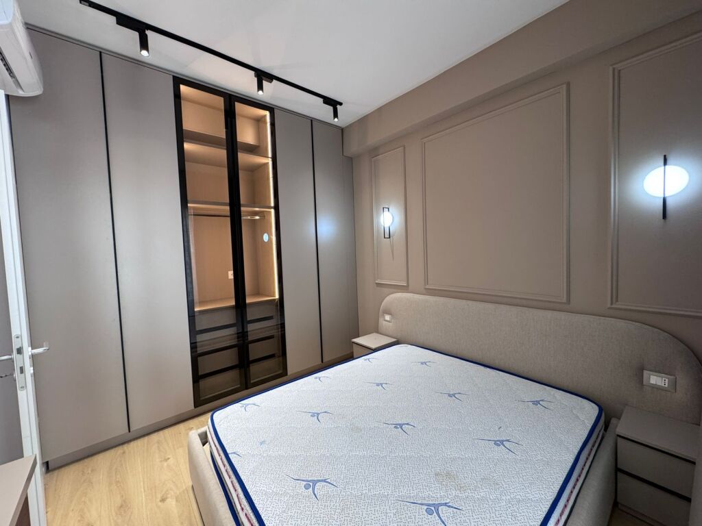 🏢Ne zonen e Ali Demit,Rezidenca Kadiu jepet me qera apartament 1+1,i sapo mobiluar.50,000Leke