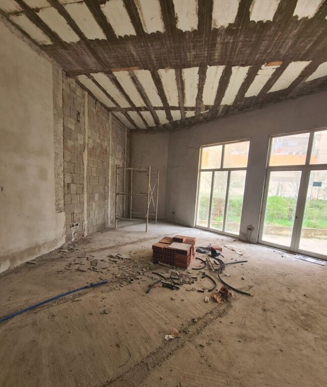 Locale in vendita – Lago Secco, Via degli Ulivi