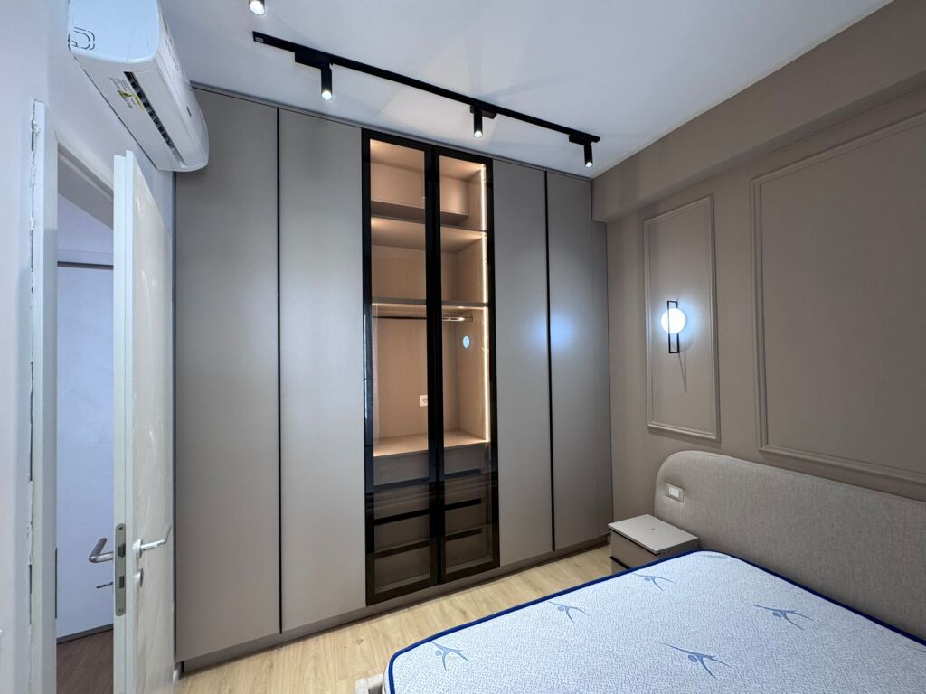 🏢Ne zonen e Ali Demit,Rezidenca Kadiu jepet me qera apartament 1+1,i sapo mobiluar.50,000Leke