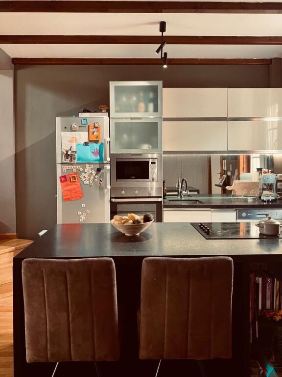 Vile 3-kateshe me qera prane Rruges se Elbasanit (ID BV22327)​ Tirane