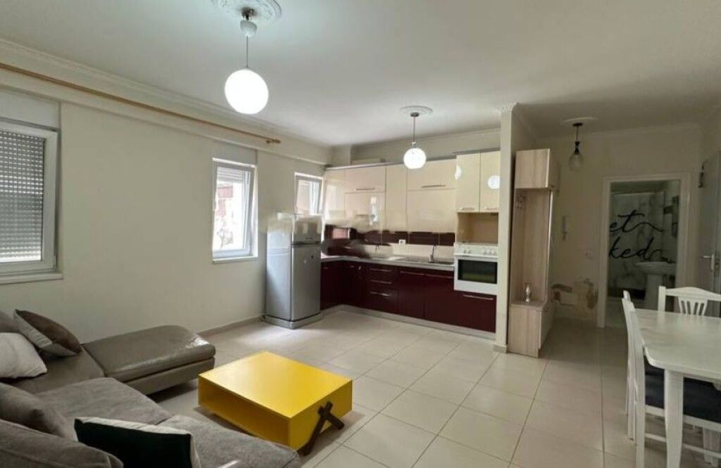 Shitet 1+1 te Kompleksi Magnet, 21 -Dhjetori.