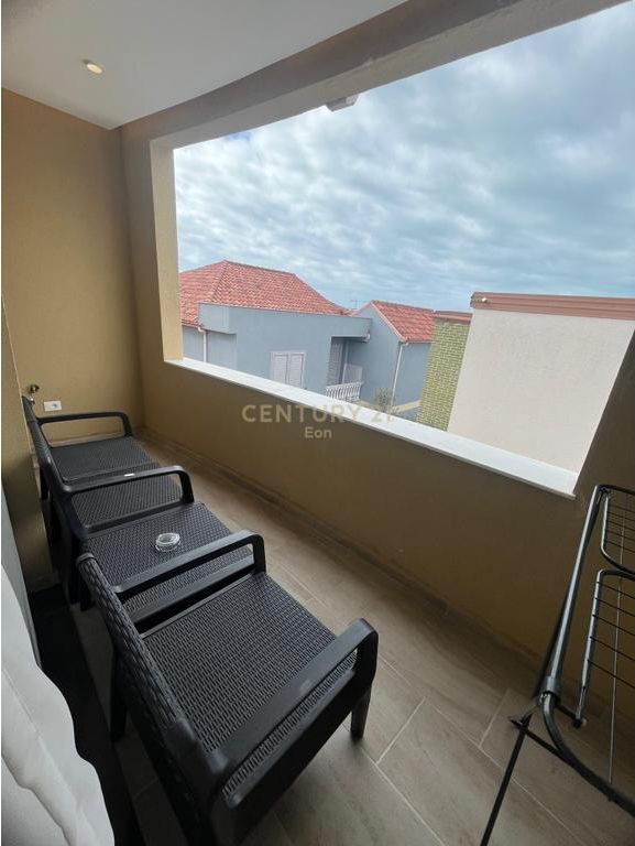 Apartament 2+1 Me Qira në Qendër Golem, Durrës !