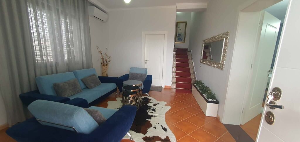 FOR SALE 3-STOREY VILLA  9830 M2 LAND, VORE