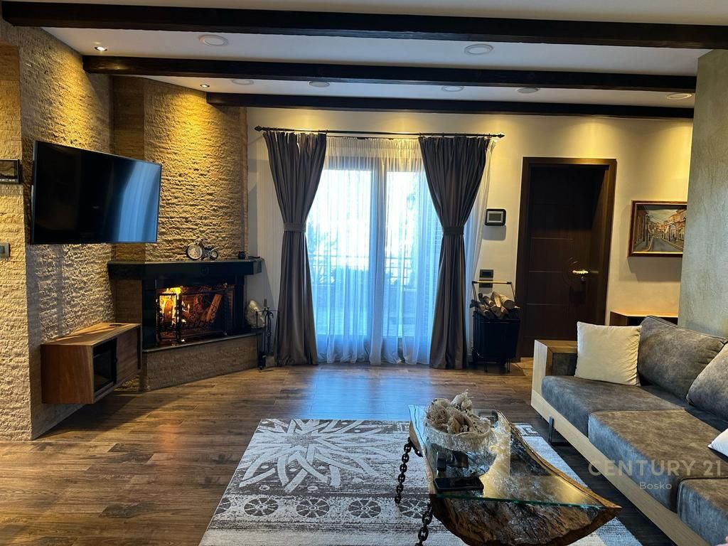 JEPET ME QERA PENTHOUSE NE YZBERISH