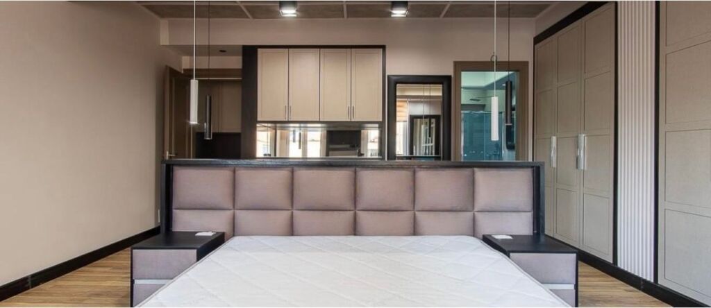 2+1, spacious, myslym shyri, 185,000 lek, parking is also offered at an additional cost