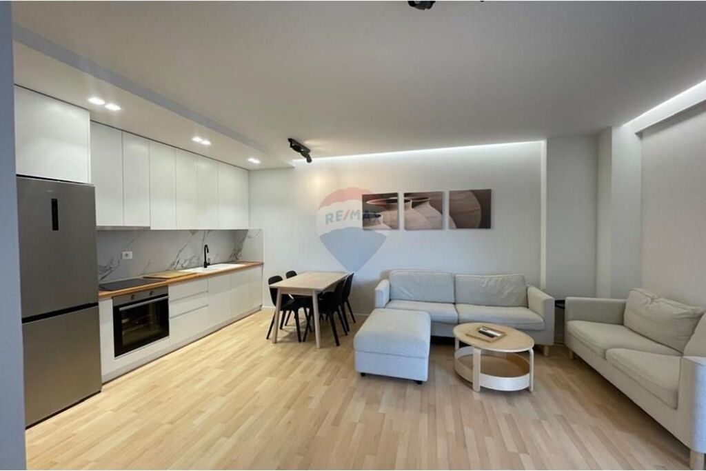 2+1 Apartment for Sale – Dhimitër Konomi Street, Vlora (Lungomare)