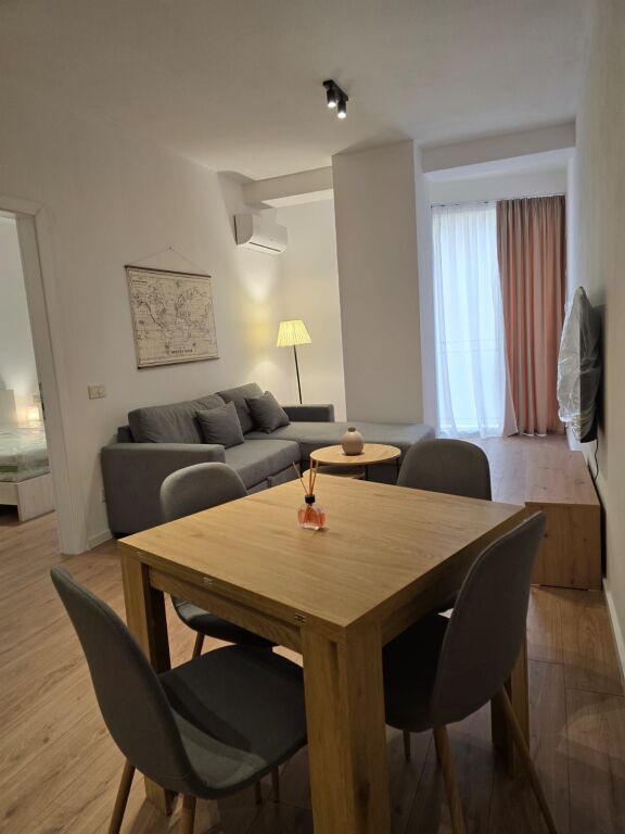 Appartamento in affitto 1+1 da Mine Peza