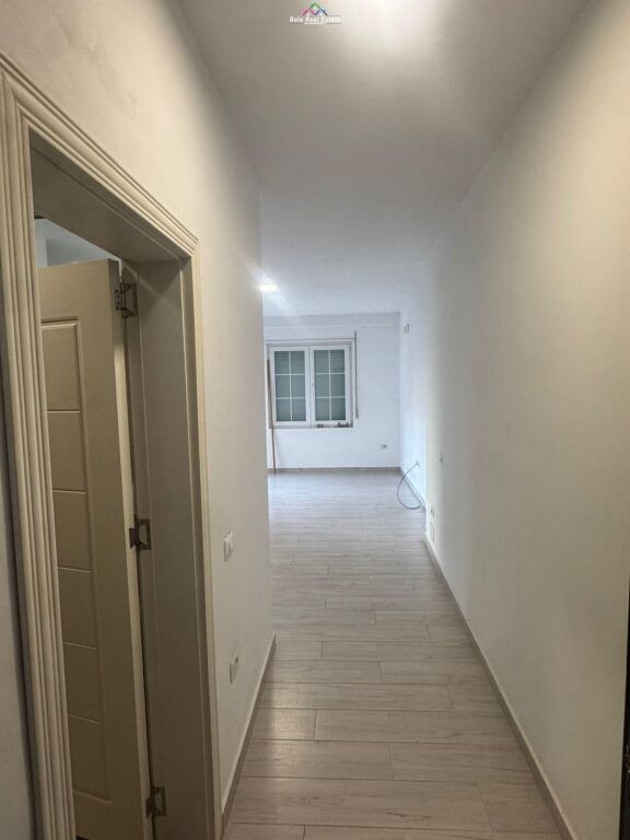 Appartamento In Affitto 1+1 Vicino 5 Maji ( ID B2101522) Tirana