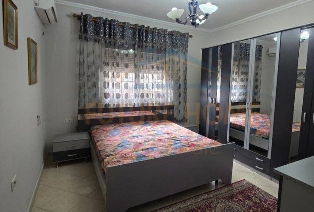 Qera, Apartament 1+1, Xhamllik