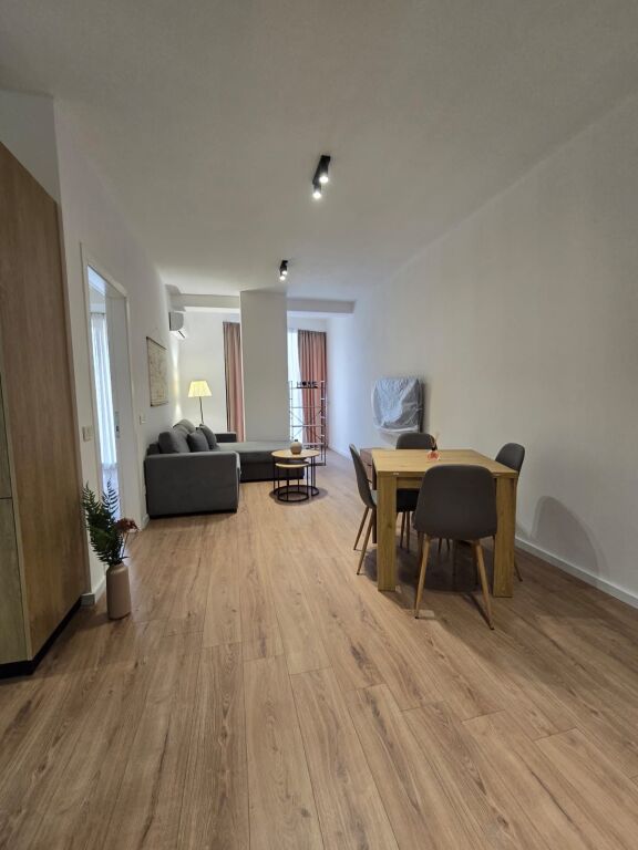 Appartamento 1+1+parcheggio in affitto a Mine Peza