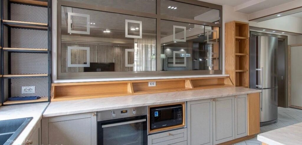 2+1, spacious, myslym shyri, 185,000 lek, parking is also offered at an additional cost