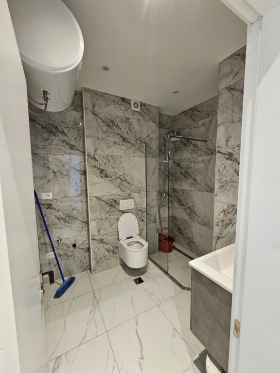 2 apartamente ne shitje 134m2