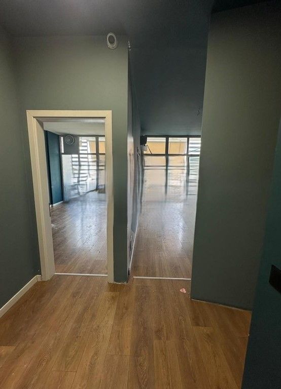 Komuna e Parisit, Japim Ambient Per Zyra Me Qira