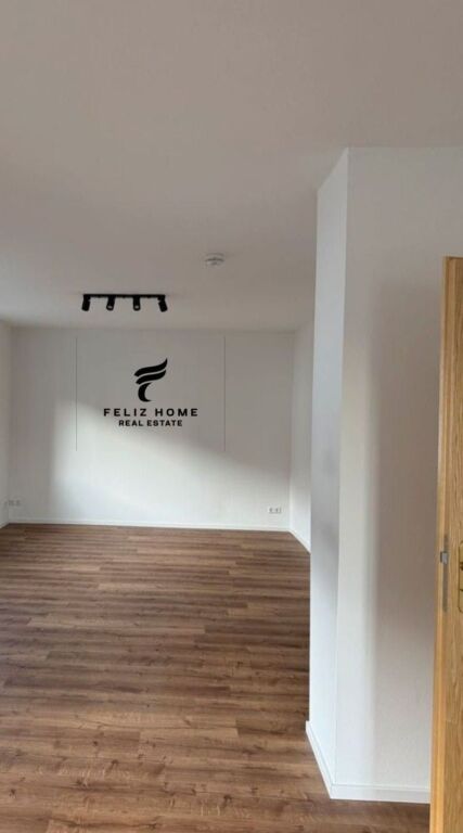 ZYRE ME QERA 121 M2 ASTIR 40.000 LEKE