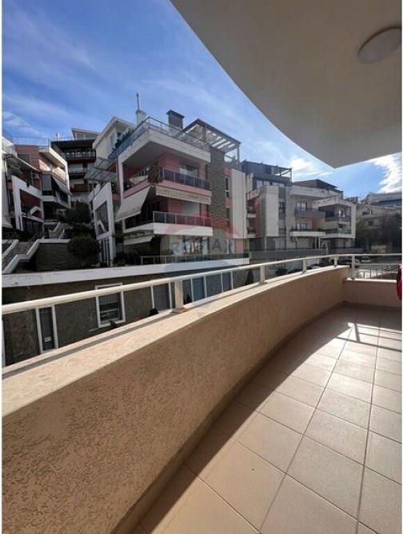 Apartament 2+1 per qira te Kopshti Botanik