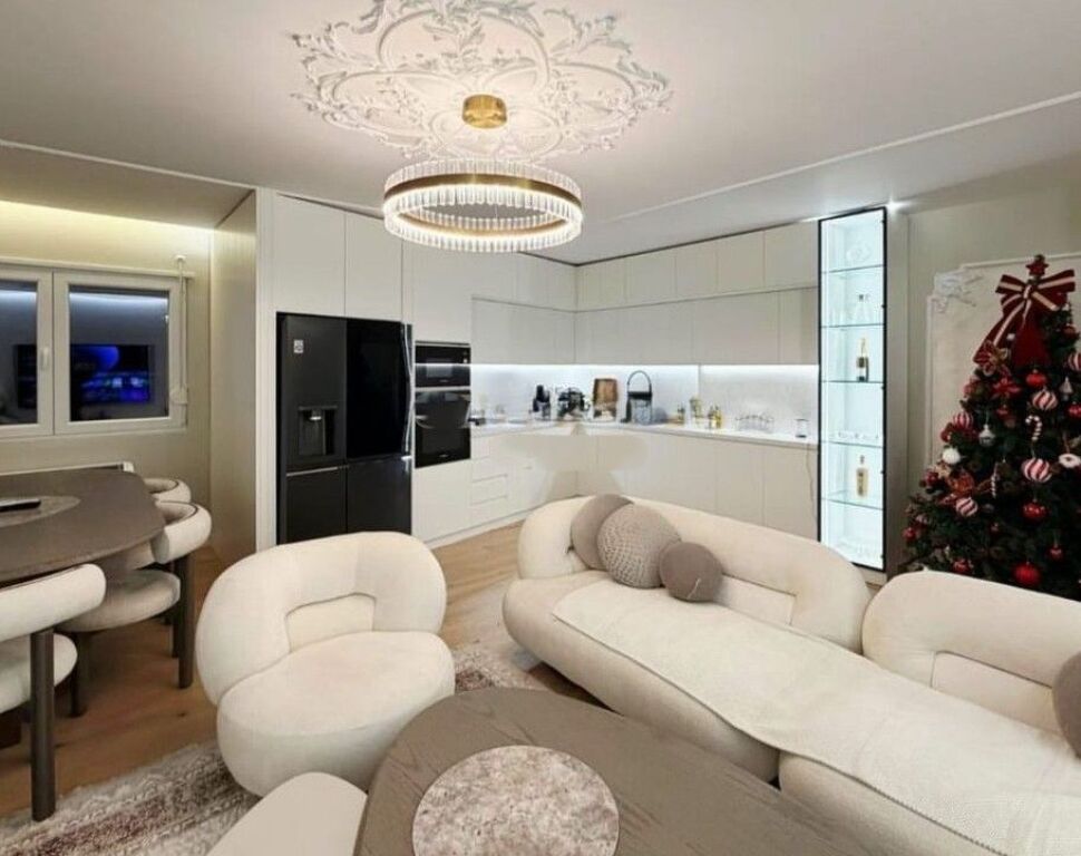 Appartamento di Lusso 2+1+2 in Vendita con 2 Posti Auto nel centro, Blocco Ambasciate