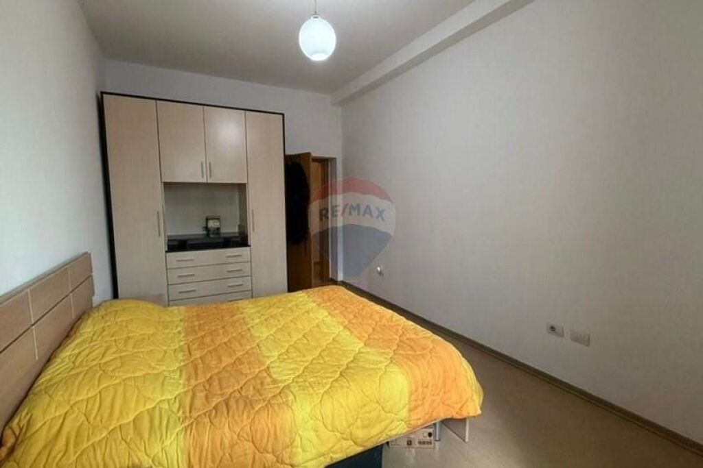 Appartamento - In Affitto - Blloku, Tirana