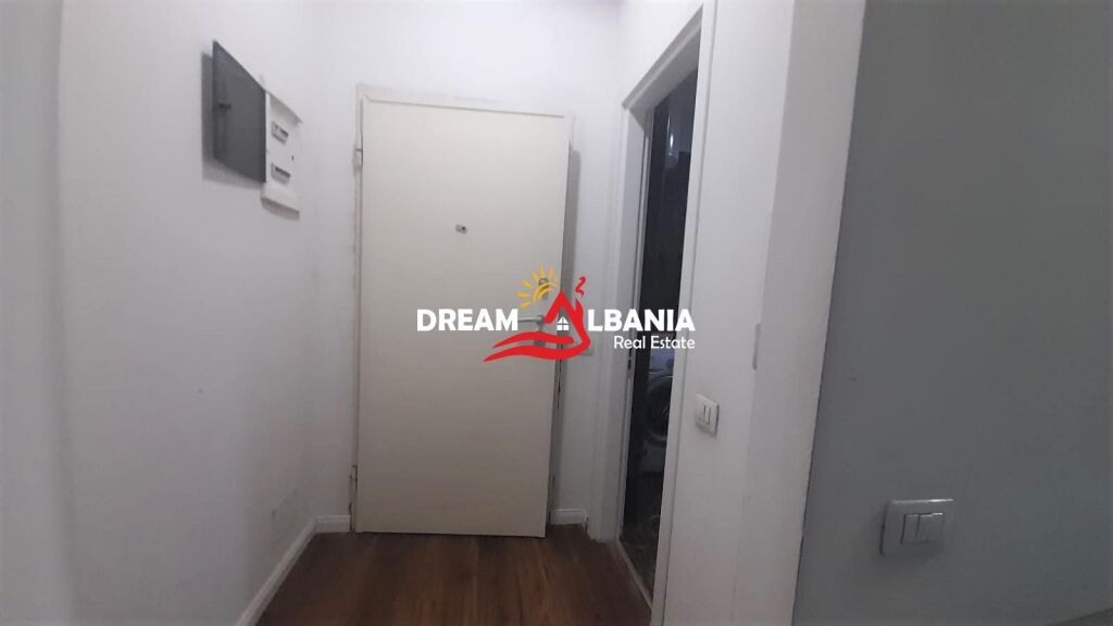 Apartament 2+1+2 me qera te Zogu i Zi, Tirane (ID 42211386).