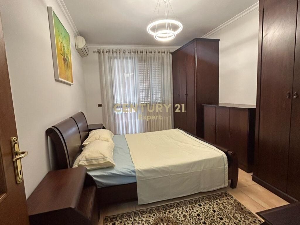 JEPET ME QIRA APARTAMENT 2+1+2 TEK JOENA,21 DHJETORI 800 € /Muaj