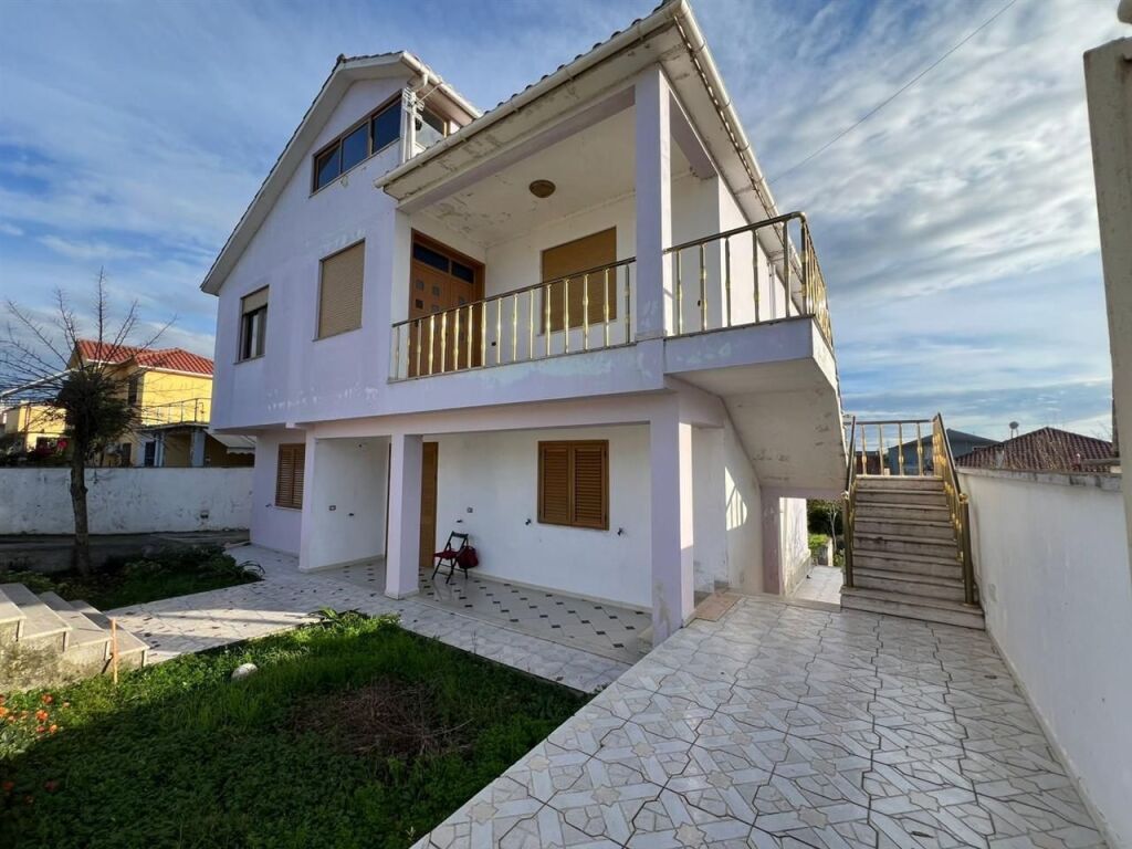 FOR SALE 3 STOREY VILLA RRASHBULL DURRES 220,000 EURO 220 000EUR