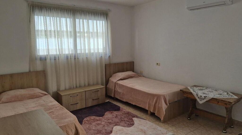 Jepet apartament 2+1 tek Sheshi Willson