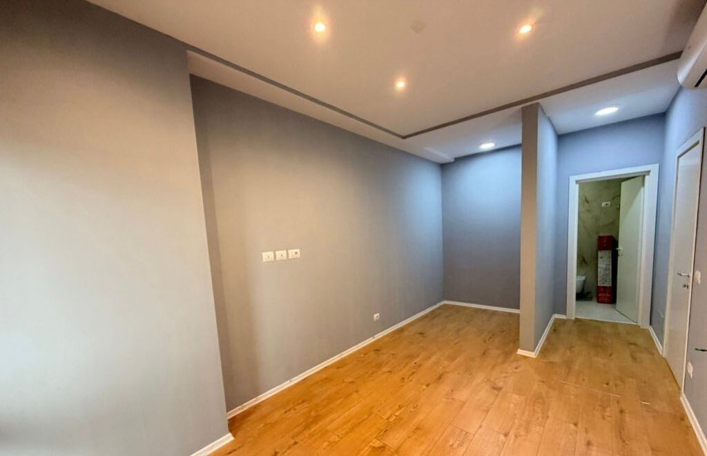 Apartament 2+1 Me Qira në Rruga e Kavajës, Tiranë - 1000€ | 110 m²