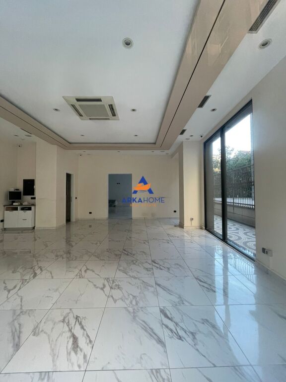 BUSINESS PREMISES FOR RENT 110M2 "RRUGA E KAVAJES" 2500 EURO