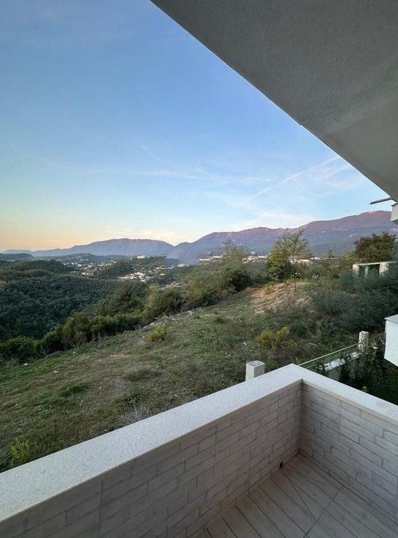 Ulet cmimi! Apartament per qira 2+1+2, Tek Vilat e Arabit, Fresk