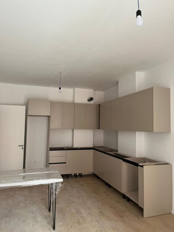 Apartament me qera 1+1+ballkon