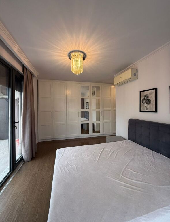 Esclusivo, 21 Dhjetori, Vecchio Parco! Offriamo in affitto un appartamento 2+1+2 presso "Rezidenca Alba"!