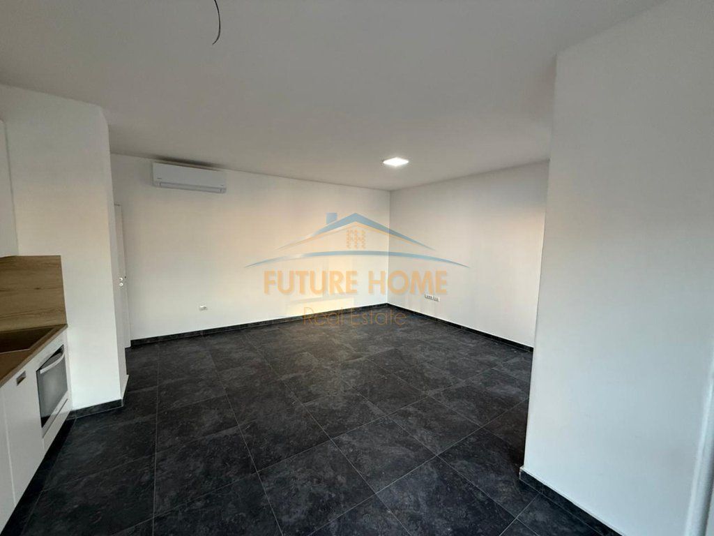 Shitet, Apartament 2+1+2 ,Zogu i Zi,Tiranë