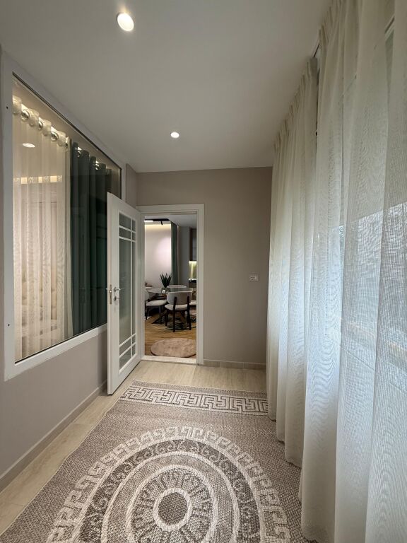 🏠 Jepet me qira Apartament 1+1+Bllk 📍Kopshti Zoologjik💶 Çmimi: 85.000 Leke/muaj🏢Kati i 1 banim | Pallat me ashensor