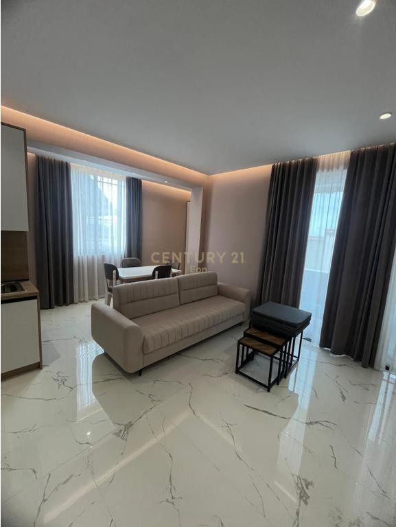 Apartament 2+1 Me Qira në Qendër Golem, Durrës !