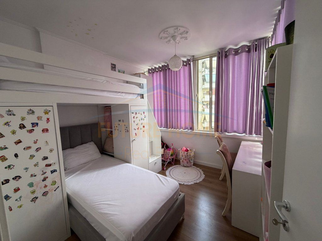 Shitet Apartament 2+1, Misto Mame