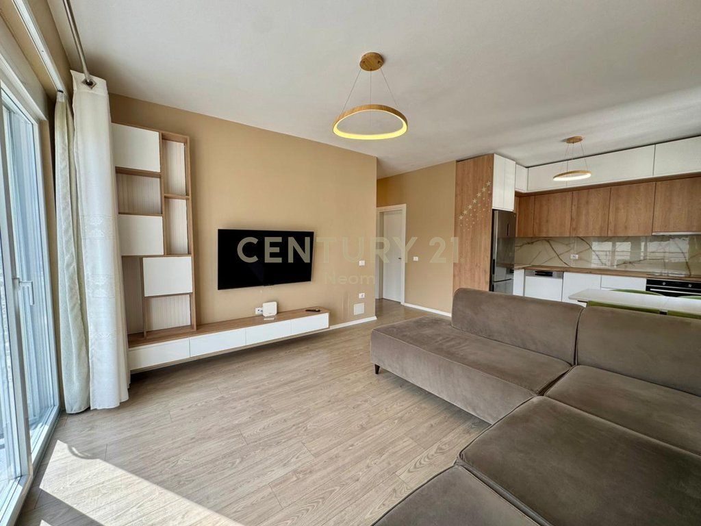 APPARTAMENTO IN VENDITA NEL COMPLESSO FZ NEL LAGO ASCIUTTO 2+1+2