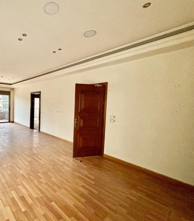 ZYRE ME QERA 120 M2 DON BOSKO 700 EURO